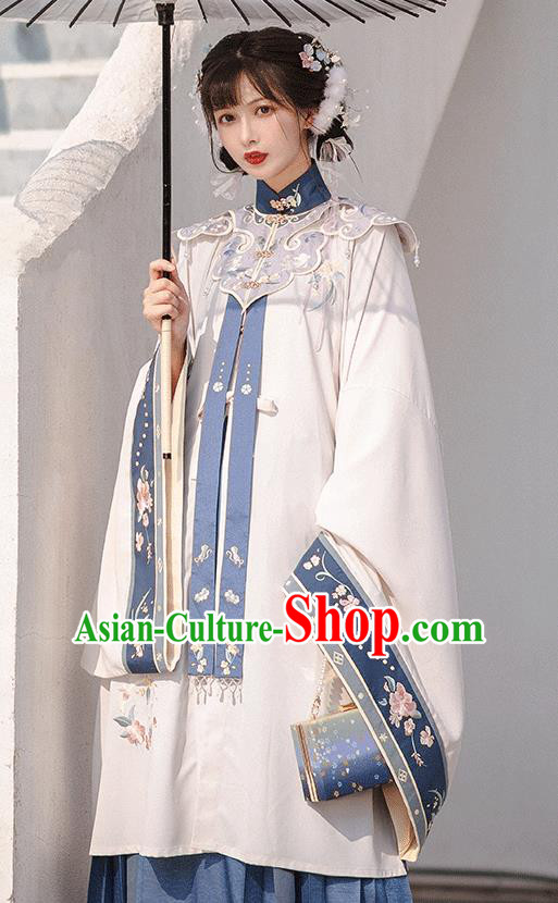 Ancient Chinese Royal Princess Embroidered Gown with Collar and Skirt Traditional Ming Dynasty Costumes Hanfu Apparels