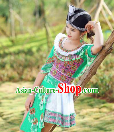 China Yunnan Minority Costumes with Hat Yao Ethnic Women Clothing Green Blouse and Short Skirt Outfits