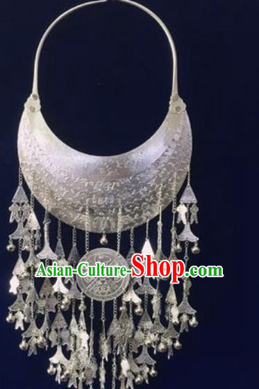 China Hainan Li Ethnic Argent Necklace Traditional Minority Folk Dance Jewelry Accessories