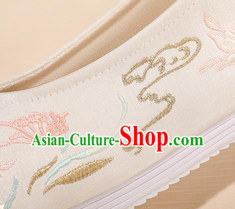 China Ming Dynasty Embroidered Shoes Handmade White Cloth Shoes Hanfu Shoes Female Shoes