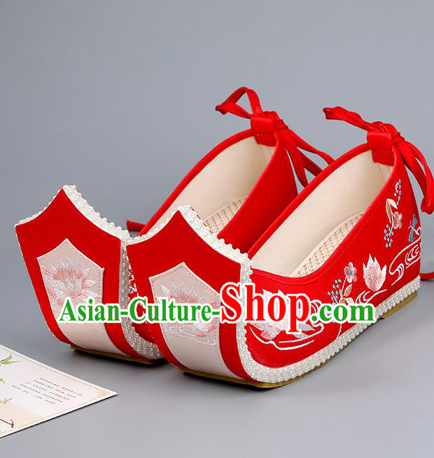 China Traditional Wedding Hanfu Shoes Cloth Shoes Embroidered Lotus Shoes Princess Shoes Han Dynasty Red Shoes