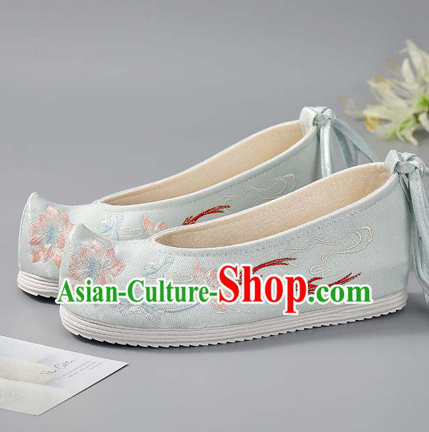China Women Shoes Traditional Embroidered Lotus Fishes Shoes Hanfu Shoes Handmade Light Blue Cloth Shoes