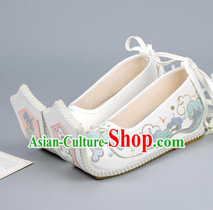 Embroidered Cloud Shoes China Ming Dynasty Young Lady Shoes Traditional Hanfu Shoes Princess White Shoes