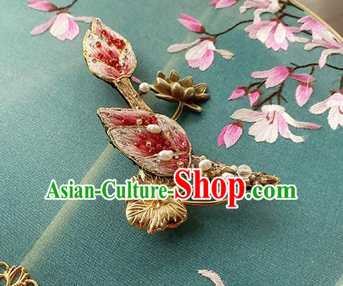 China Classical Cheongsam Accessories Traditional Embroidered Lotus Brooch