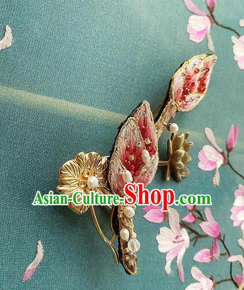 China Classical Cheongsam Accessories Traditional Embroidered Lotus Brooch