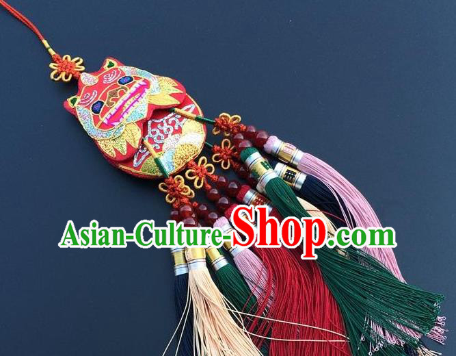 Traditional China Embroidered Car Pendant Embroidery Cat Craft