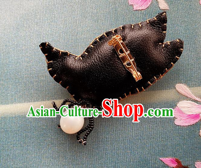 China Traditional Embroidered Butterfly Brooch Classical Cheongsam Accessories