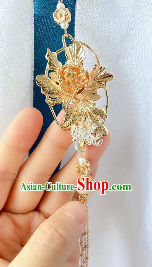 China Classical Cheongsam Accessories Traditional Golden Peony Brooch Tassel Pendant
