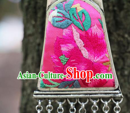 China Handmade Ethnic Women Bells Tassel Accessories National Rosy Embroidered Necklace