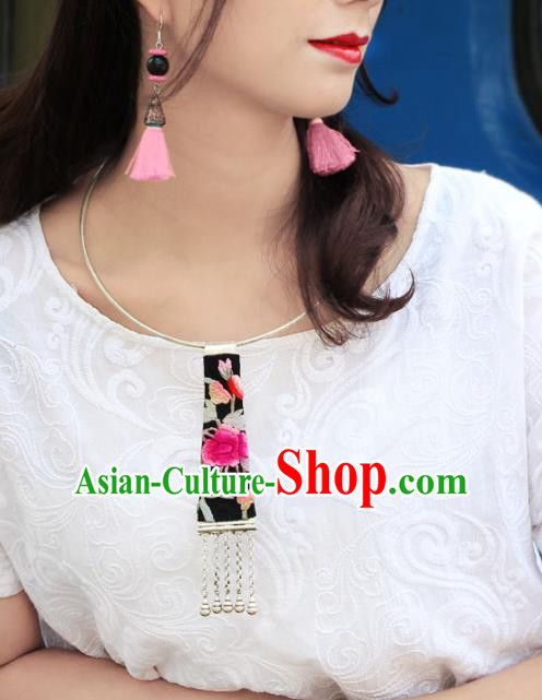 China Ethnic Jewelry Accessories National Embroidered Necklace Women Silver Necklet