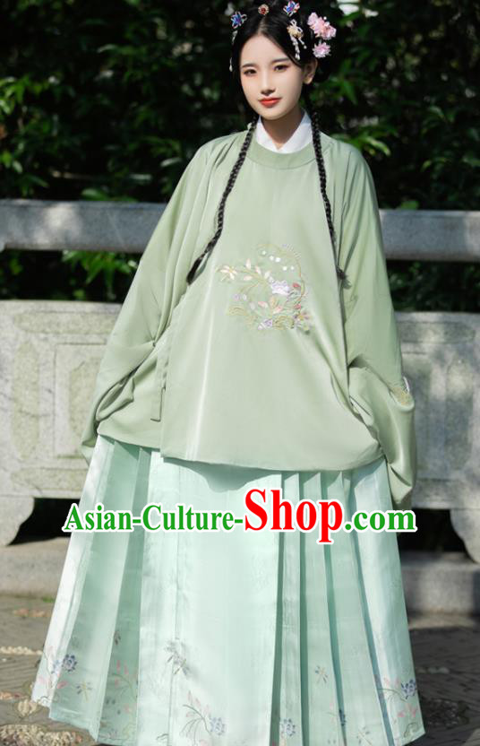 China Ancient Noble Female Clothing Traditional Ming Dynasty Patrician Lady Hanfu Blouse and Skirt for Women