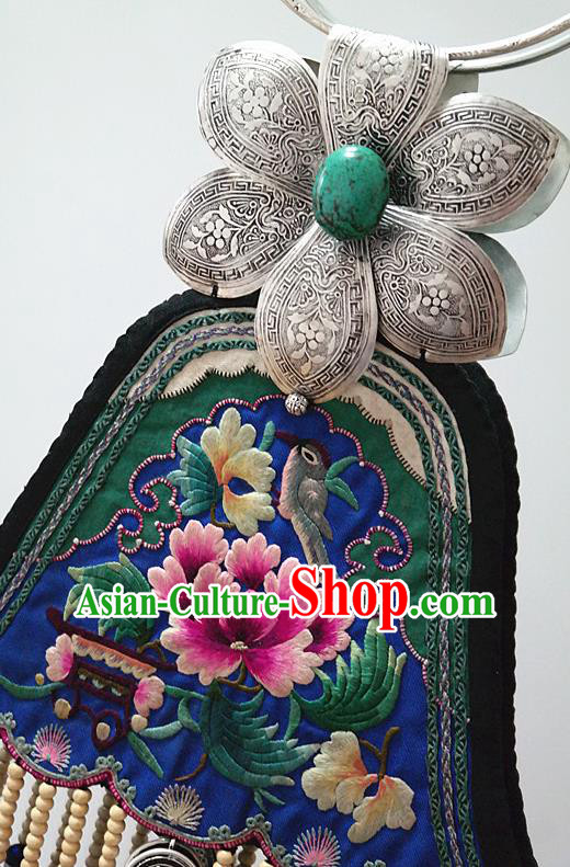 Traditional China Royalblue Tassel Necklace Miao Nationality Embroidered Accessories Handmade Ethnic Silver Jewelry