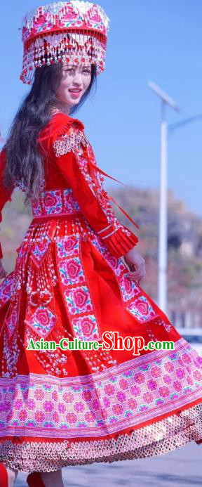 China Travel Photography Red Dress Miao Ethnic Bride Costumes Nationality Women Wedding Clothing with Headwear