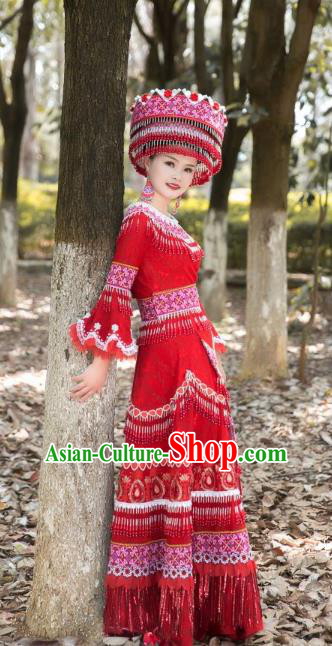 China Ethnic Festival Folk Dance Red Dress Guizhou Miao Minority Celebration Clothing and Hat
