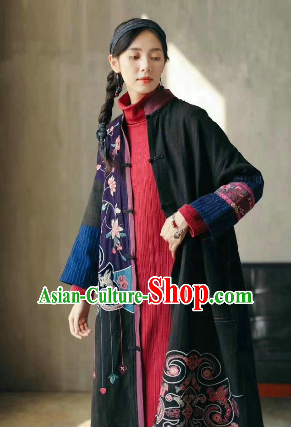 China National Women Black Flax Overcoat Traditional Winter Costume Tang Suit Embroidered Dust Coat