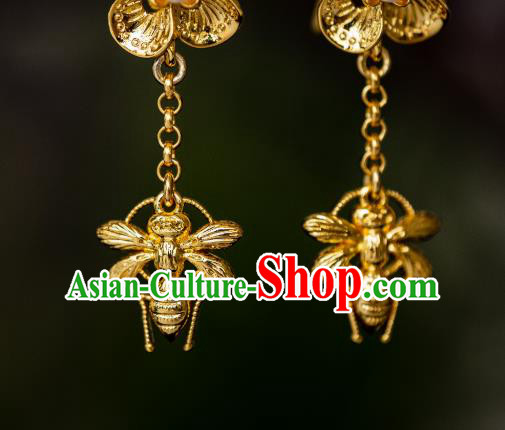 China Traditional Song Dynasty Court Earrings Imperial Palace Gilding Bee Ear Jewelry