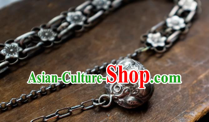 Handmade China Traditional Silver Carving Necklace Accessories National Women Jewelry Pendant