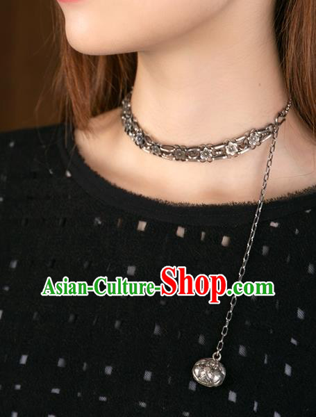 Handmade China Traditional Silver Carving Necklace Accessories National Women Jewelry Pendant
