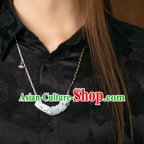 China Traditional White Jade Necklace Handmade Jewelry Accessories