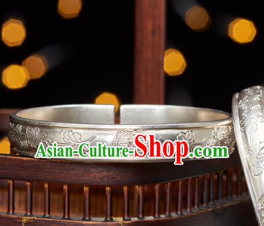 China Handmade Carving Silver Jewelry Accessories Wedding Bracelet