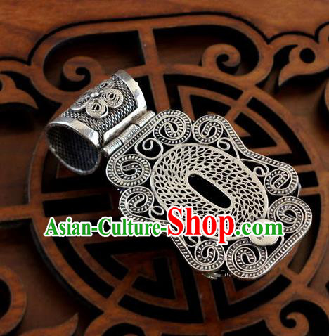 China Traditional National Jewelry Court Accessories Handmade Lapis Silver Necklace Pendant
