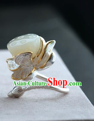 China Handmade Silver Carving Ring Traditional Jewelry Accessories White Jade Lotus Seedpod Circlet