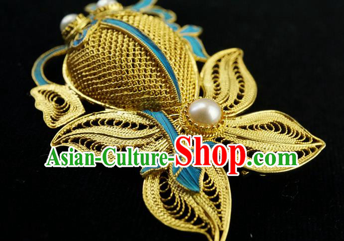 China Classical Cheongsam Goldfish Brooch Traditional Handmade Pearls Breastpin