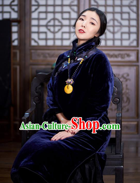 Traditional Chinese Young Women Cotton Wadded Cheongsam Embroidered Royalblue Velvet Qipao Dress