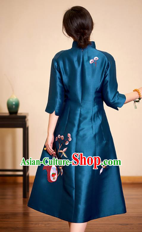 Traditional Chinese Graceful Embroidered Blue Cheongsam Tang Suit Silk Qipao Dress for Women