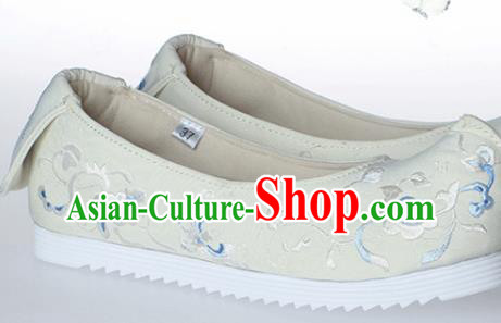 Chinese Traditional Handmade Beige Embroidered Shoes Opera Shoes Hanfu Shoes Ancient Princess Shoes for Women