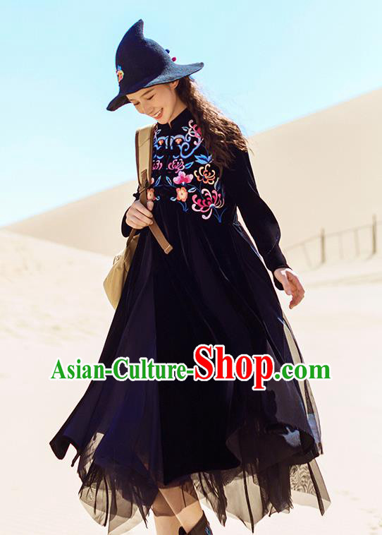 Chinese Traditional Embroidered Black Qipao Dress National Tang Suit Costumes for Women