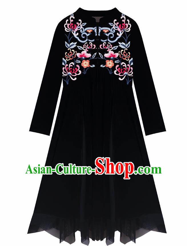 Chinese Traditional Embroidered Black Qipao Dress National Tang Suit Costumes for Women