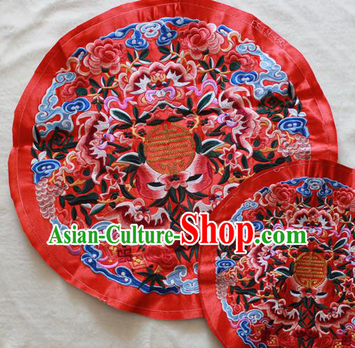 Chinese Traditional Embroidered Bats Red Round Patch Embroidery Craft Embroidering Accessories