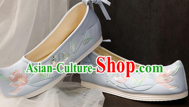 Chinese Traditional Blue Embroidered Shoes Opera Shoes Hanfu Shoes Wedding Shoes for Women
