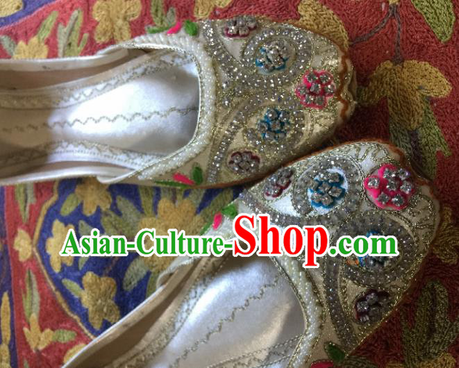 Asian India Traditional Embroidered Beige Crystal Shoes Indian Handmade Shoes for Women