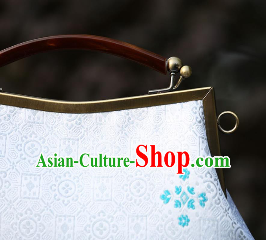 Chinese Traditional Plum Pattern White Brocade Bag Handmade Cheongsam Handbag for Women