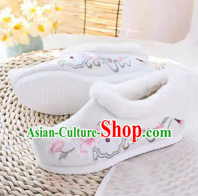 Chinese Winter Embroidered White Shoes Hanfu Shoes Women Shoes Opera Shoes Princess Shoes