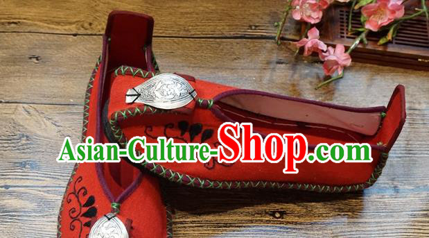 Traditional Chinese Wedding Ethnic Red Shoes Embroidered Shoes Yunnan National Shoes for Women