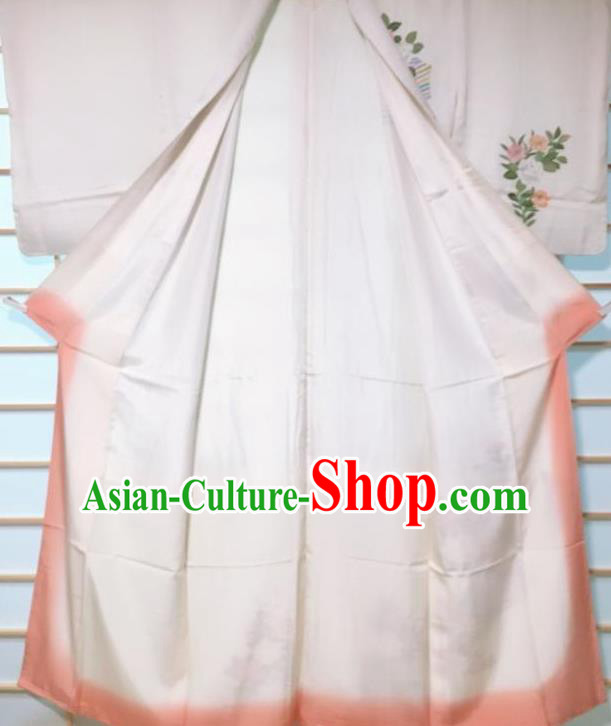 Traditional Japanese Classical Camellia Pattern Beige Kimono Japan Yukata Dress Costume for Women