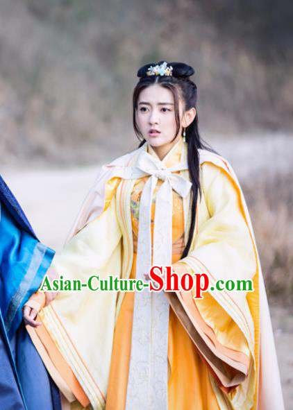 Chinese Historical Drama The Eternal Love Ancient Princess Qu Tan Er Costume and Headpiece for Women