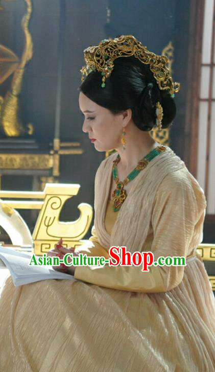 Chinese Ancient Queen Mother Fu Yuan Historical Drama Princess Silver Costume and Headpiece for Women