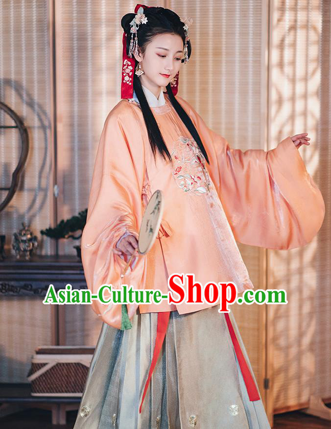 Chinese Traditional Hanfu Dress Ancient Noble Female Embroidered Garment Ming Dynasty Historical Costumes