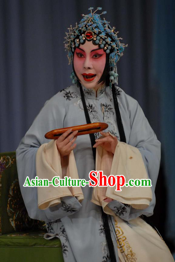 Chinese Beijing Opera Liu Lanzhi Tsing Yi Apparels Costumes and Headpieces Traditional Peking Opera Young Mistress Dress Distress Maiden Garment