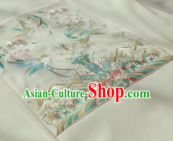 Chinese Ancient Ming Dynasty Noble Lady Embroidered Hanfu Dress Apparels Traditional Historical Costumes for Woman