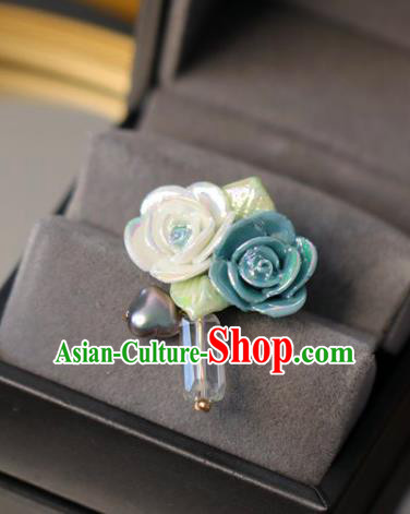 Top Grade Classical White and Blue Rose Brooch Accessories Handmade Cheongsam Breastpin for Women