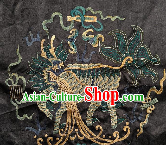 Chinese Traditional Embroidered Bat Kylin Fabric Patches Handmade Embroidery Craft Embroidering Silk Decorative Accessories