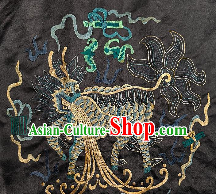 Chinese Traditional Embroidered Green Bat Kylin Fabric Patches Handmade Embroidery Craft Embroidering Silk Decorative Accessories