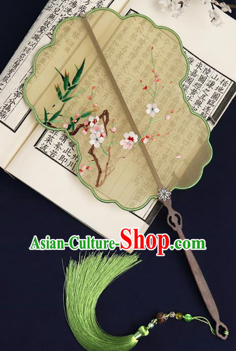 China Handmade Bride Bamboo Hanfu Fan Traditional Wedding Beige Silk Fan Embroidered Plum Blossom Palace Fan
