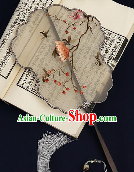China Handmade Ebony Hanfu Fan Traditional Wedding Bride Silk Fan Embroidered Palace Fan