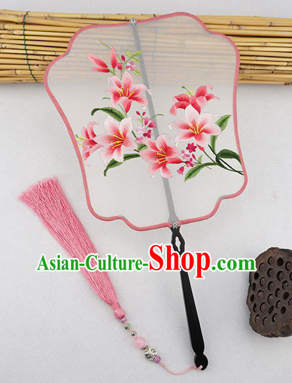 China Silk Fan Handmade Ancient Princess Palace Fan Classical Hanfu Accessories Traditional Embroidered Petunia Fan